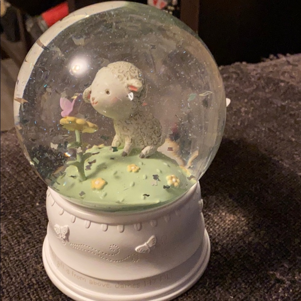 Musical Snow Globe 🎶